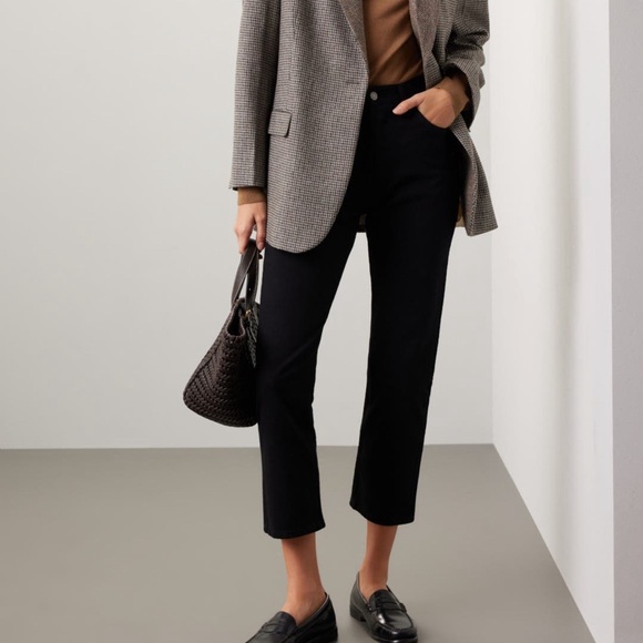 Levi’s Black 501 Crop Jeans - Picture 1 of 9